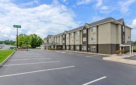 Quality Inn & Suites I-81 Exit 7